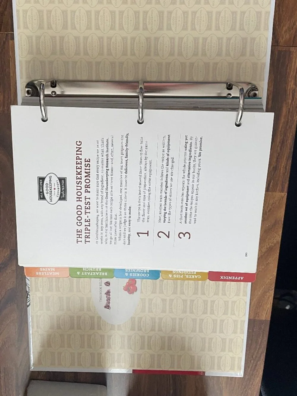The Good Housekeeping Test Kitchen Cookbook: Essential Recipes-Ringbound